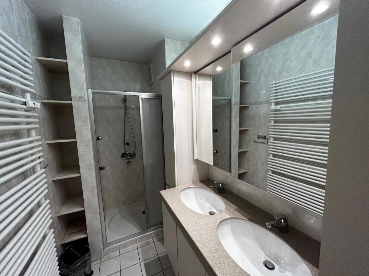 Very Spacious Family Apartment With Seaview T16 Oostende Eksteriør bilde